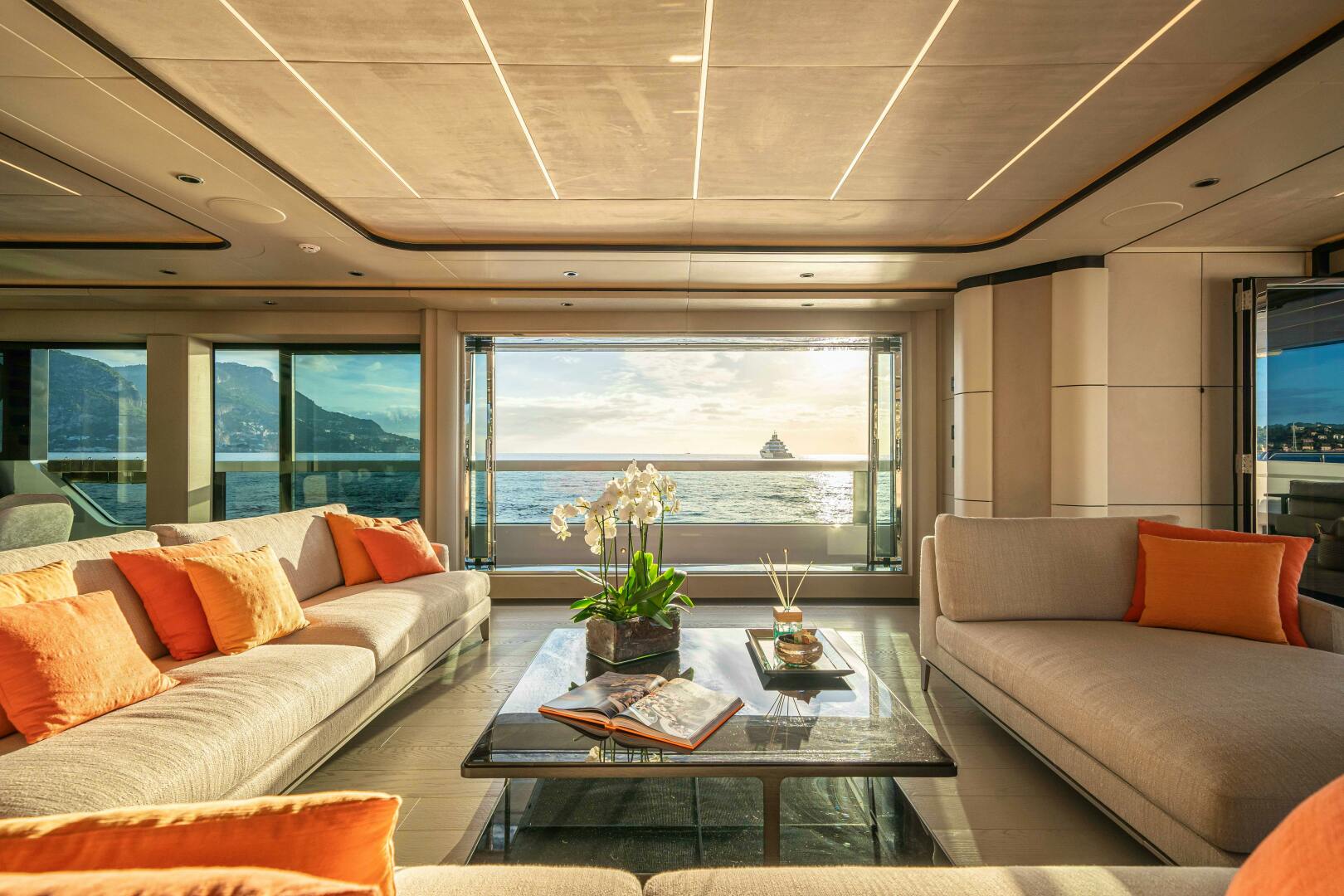 OCEAN KING DUCALE 120 118ft Ocean King Yacht For Sale