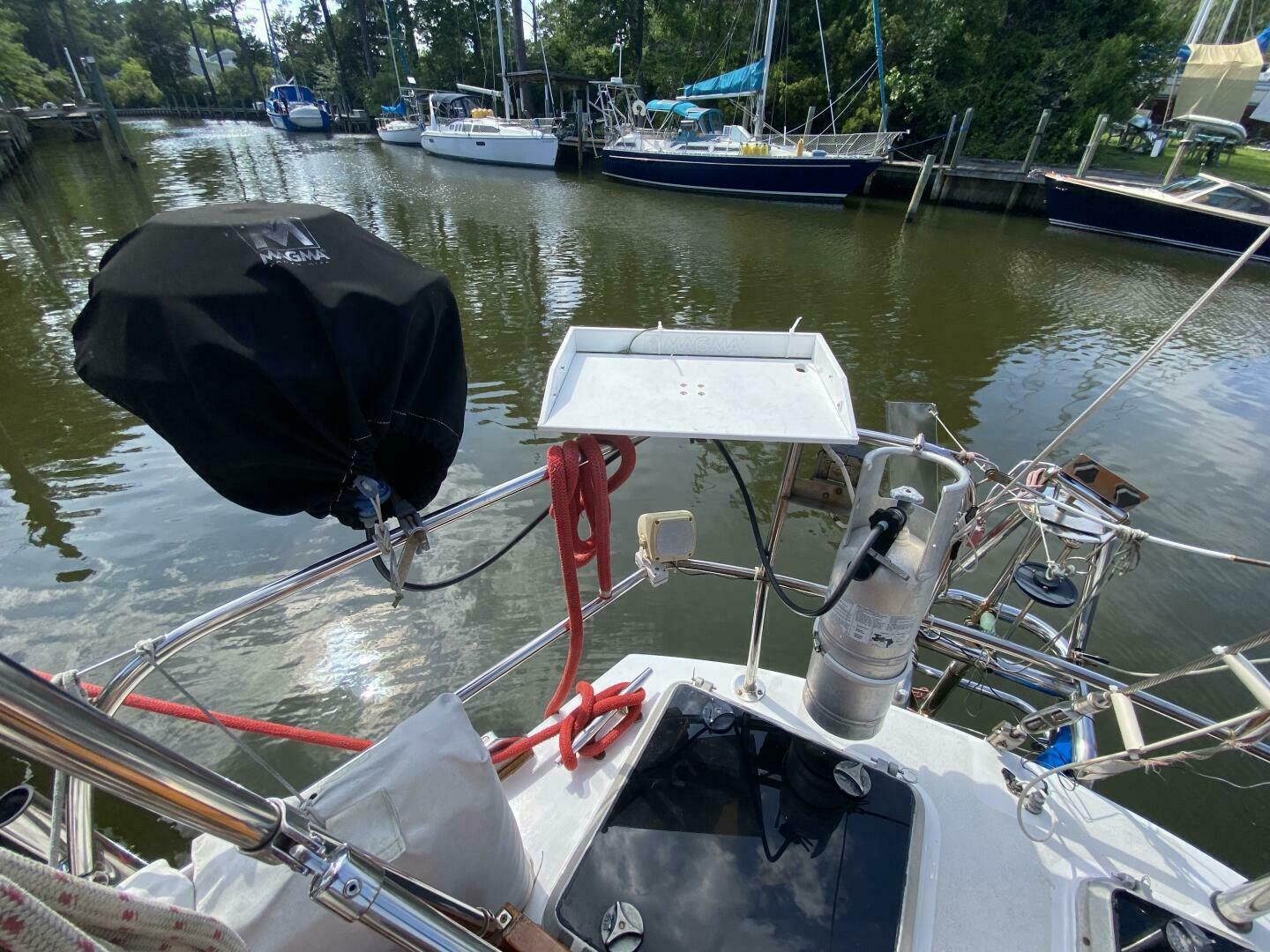 Bees Knees 45ft Creekmore Yacht For Sale
