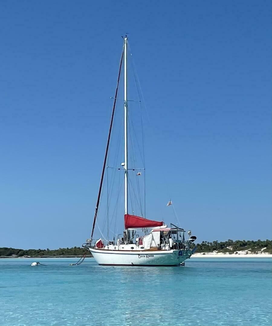 Bees Knees 45ft Creekmore Yacht For Sale
