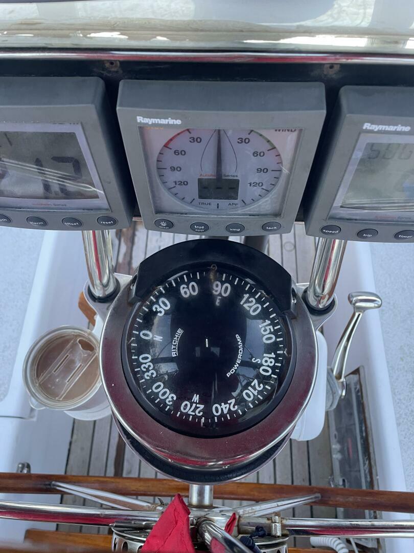 Bees Knees 45ft Creekmore Yacht For Sale