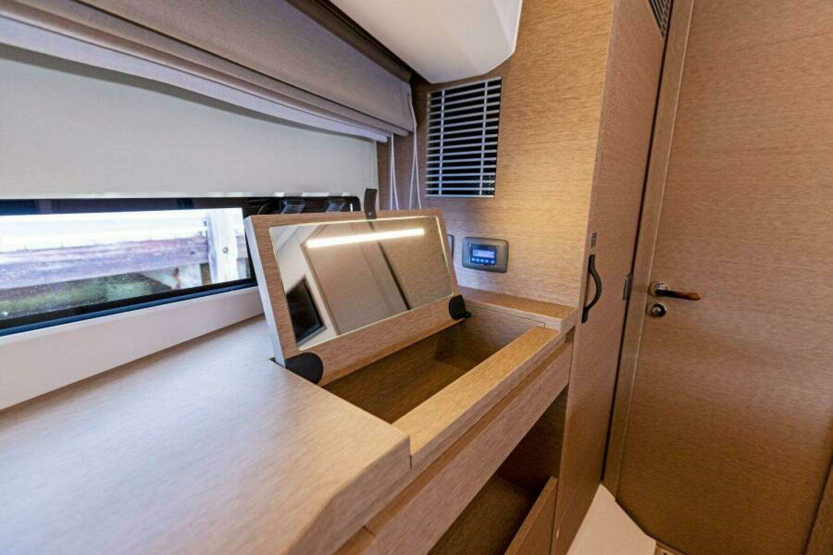 Prestige 460 Fly Yacht For Sale
