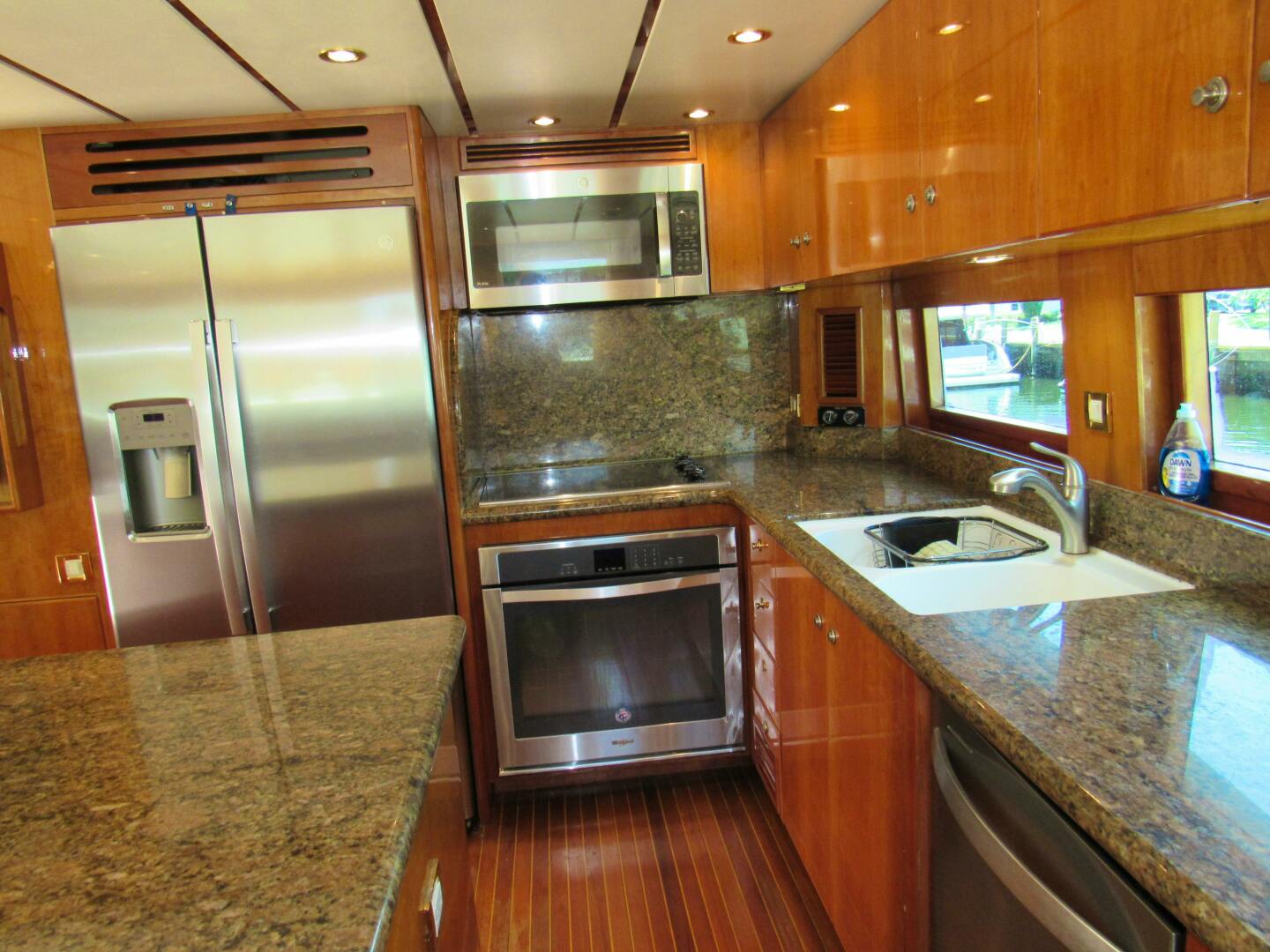 SANCTUARY 100ft Hargrave Yacht For Sale