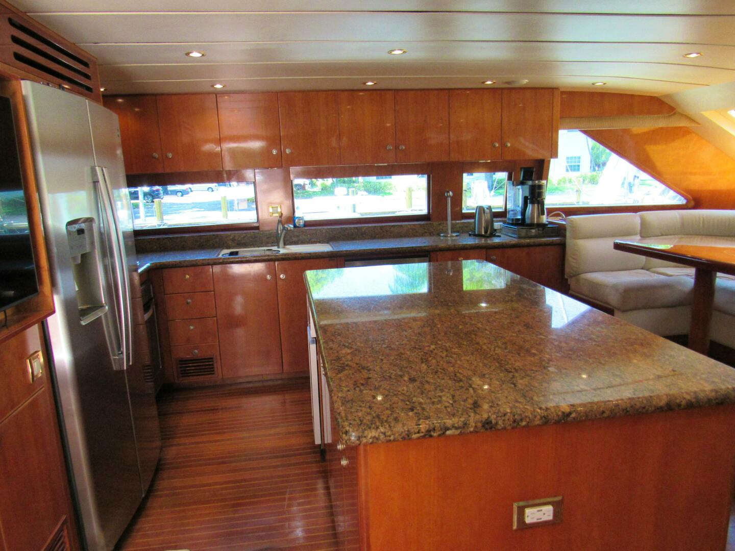 SANCTUARY 100ft Hargrave Yacht For Sale