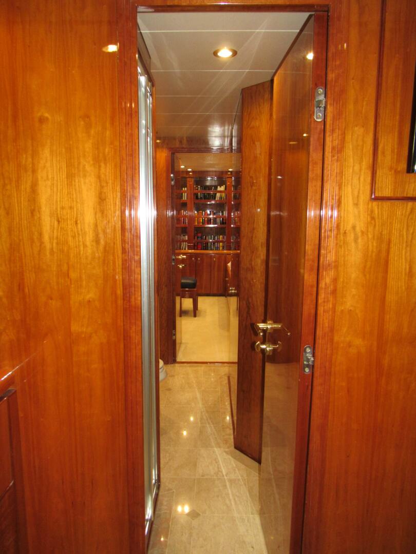 SANCTUARY 100ft Hargrave Yacht For Sale