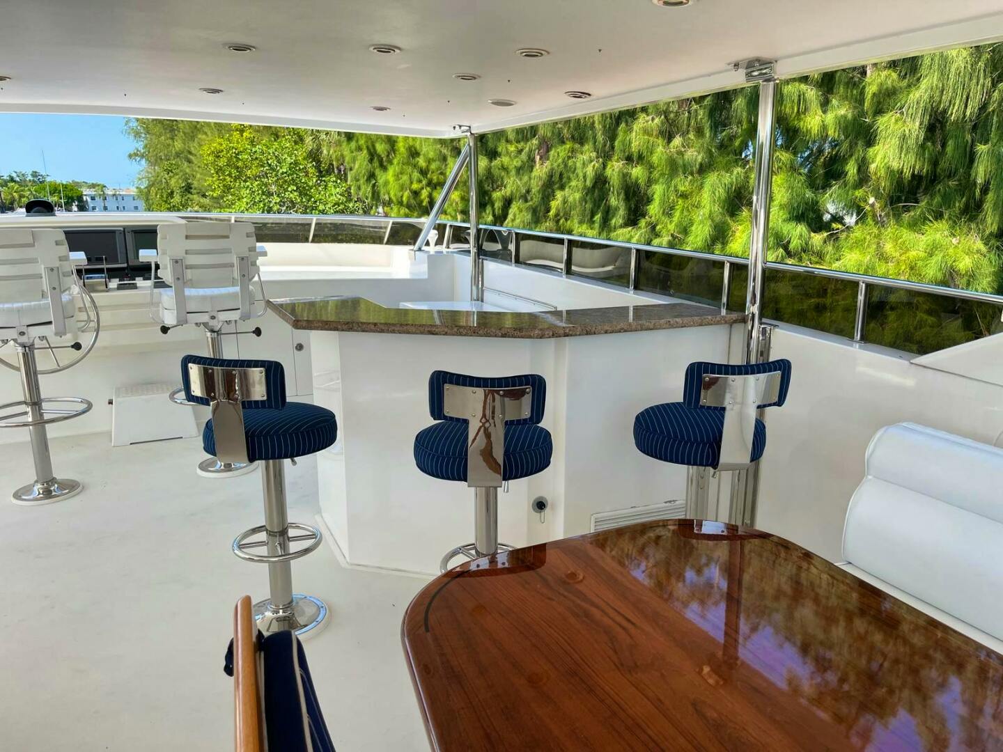 SANCTUARY 100ft Hargrave Yacht For Sale