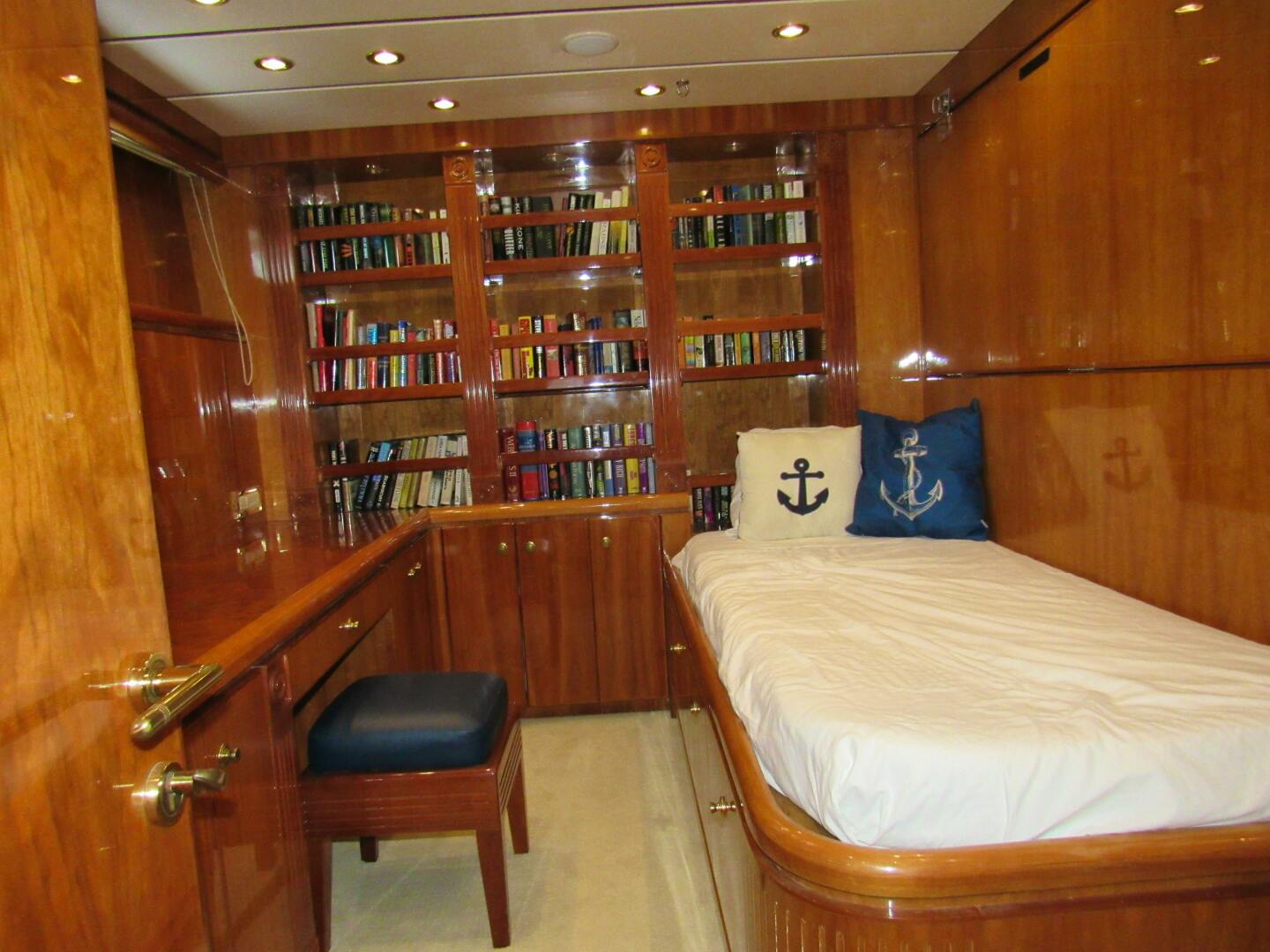 SANCTUARY 100ft Hargrave Yacht For Sale