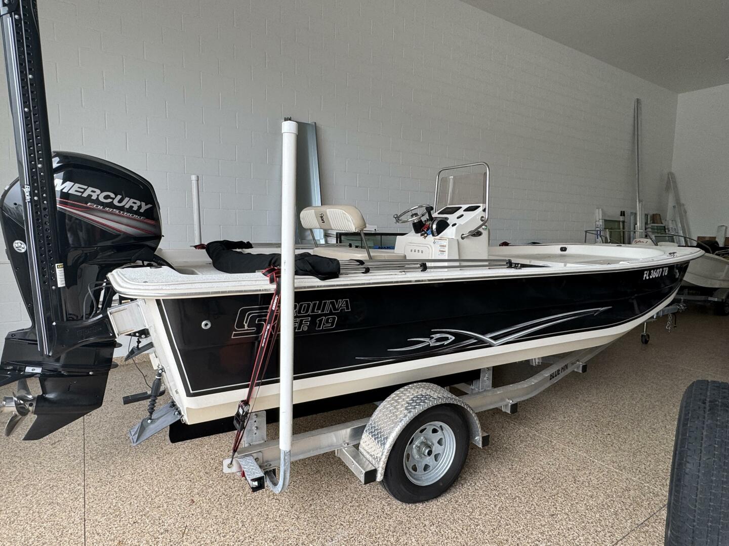 19ft Carolina Skiff Yacht For Sale
