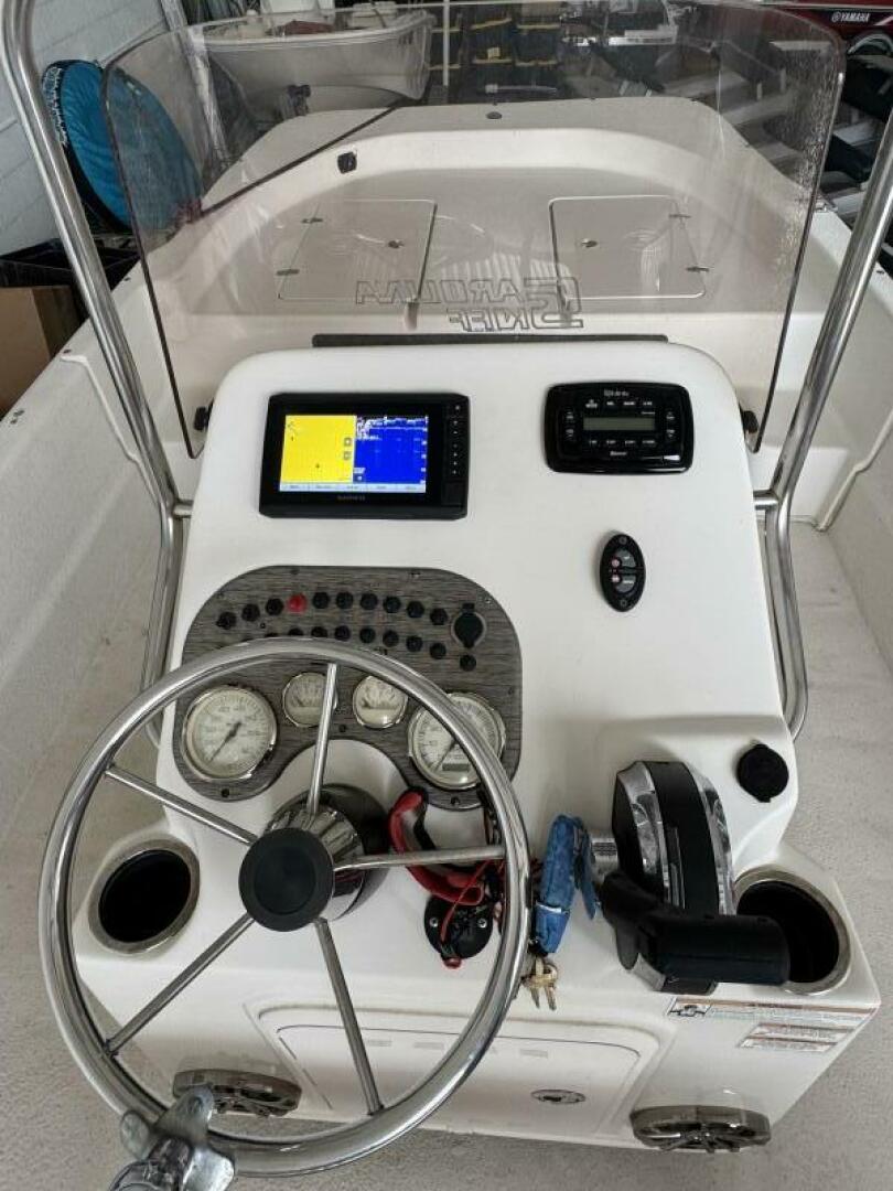 19ft Carolina Skiff Yacht For Sale