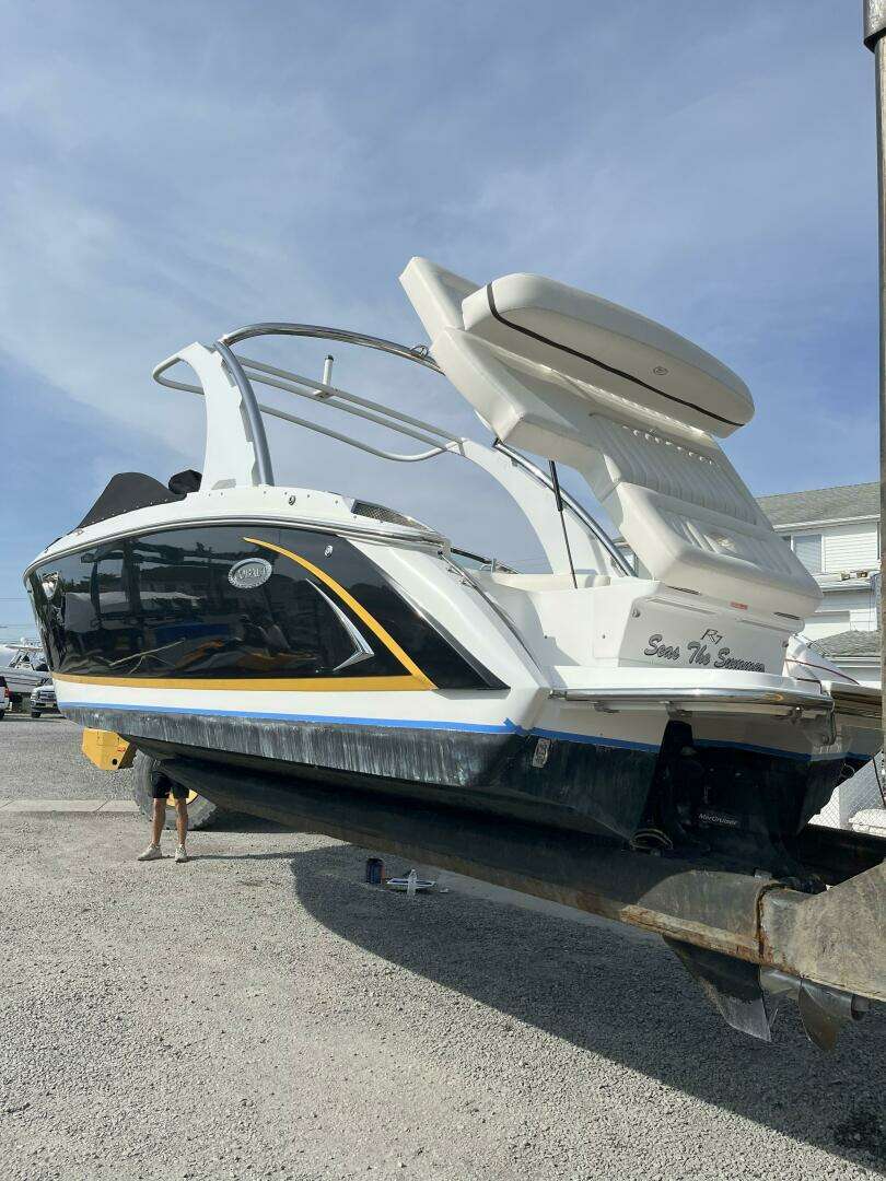 27ft Cobalt Yacht For Sale