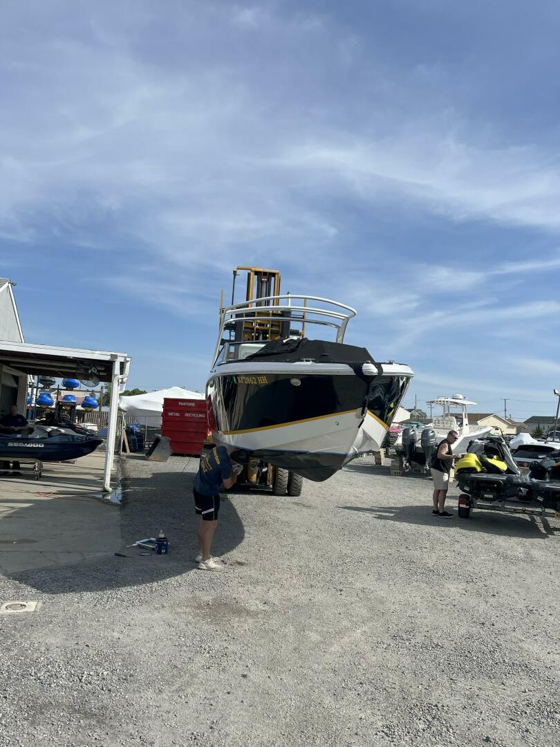 27ft Cobalt Yacht For Sale
