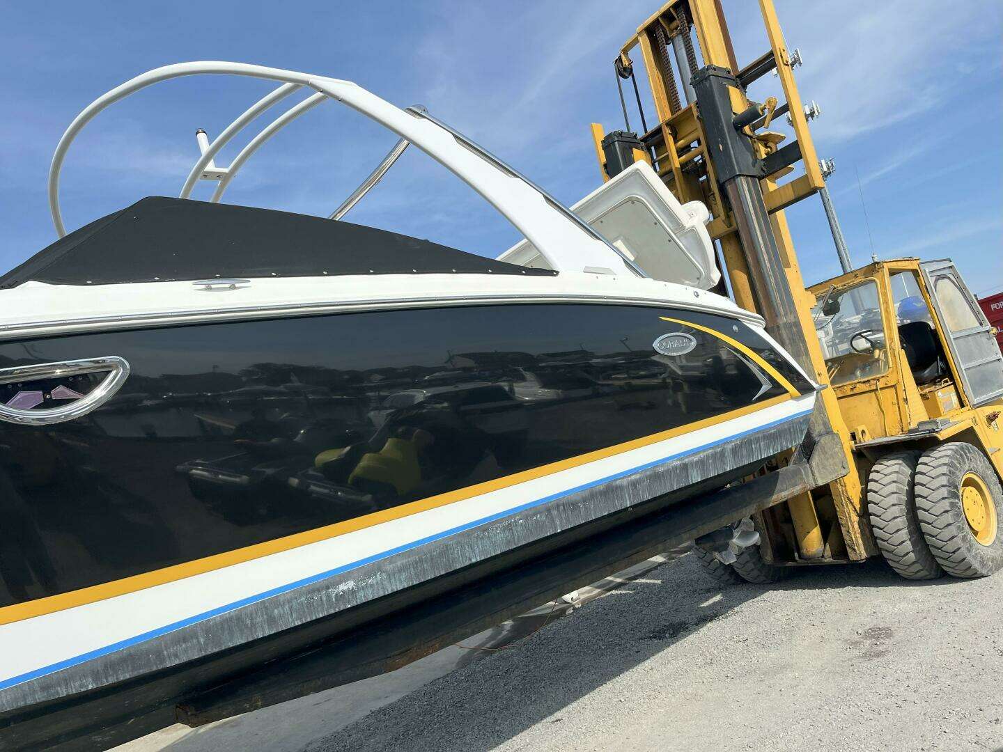 27ft Cobalt Yacht For Sale