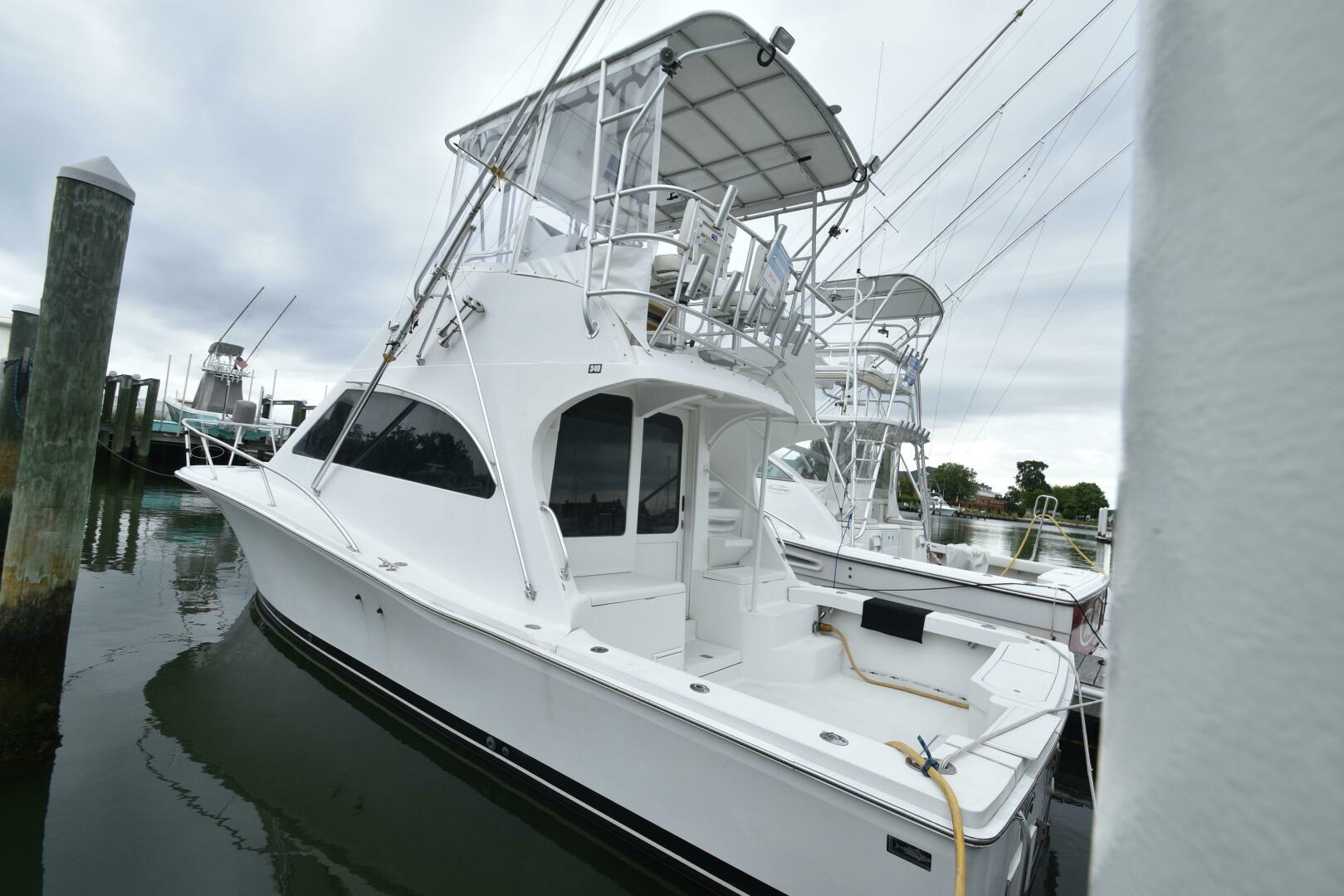 Lunes 34ft Luhrs Yacht For Sale
