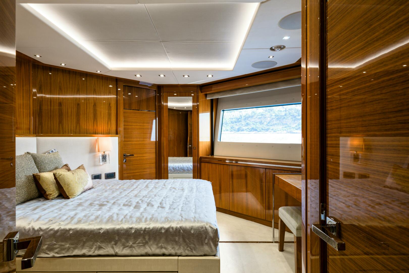 MERCY OCEANS 115ft Sunseeker Yacht For Sale
