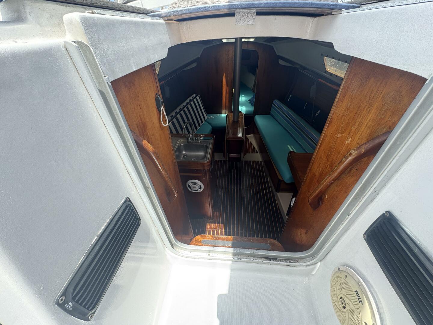 28ft Beneteau Yacht For Sale