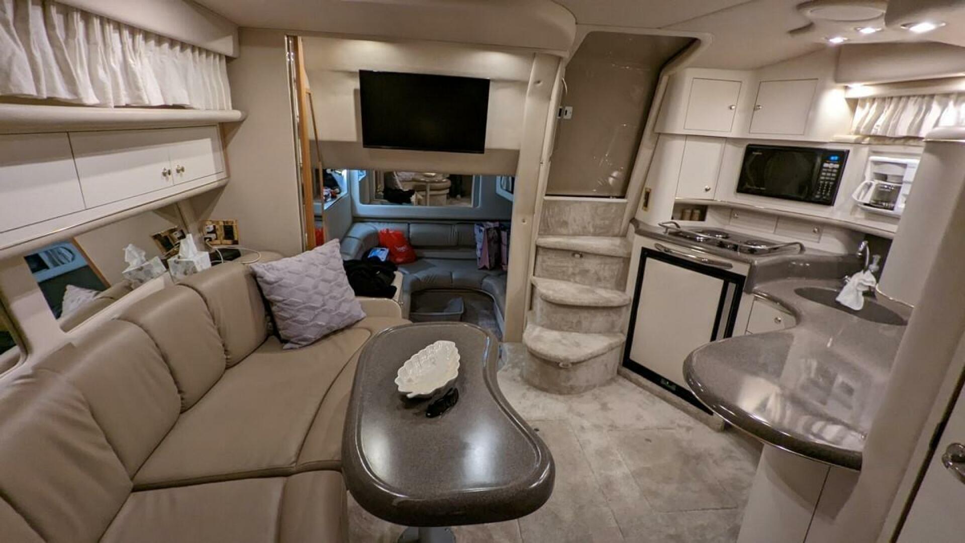 1998 Sea Ray 370 Sundancer