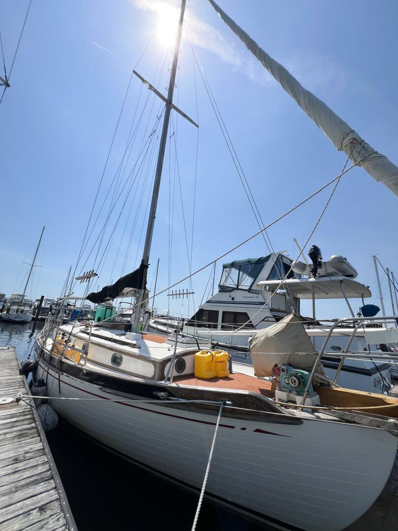 CYGNUS 37ft Tayana Yacht For Sale