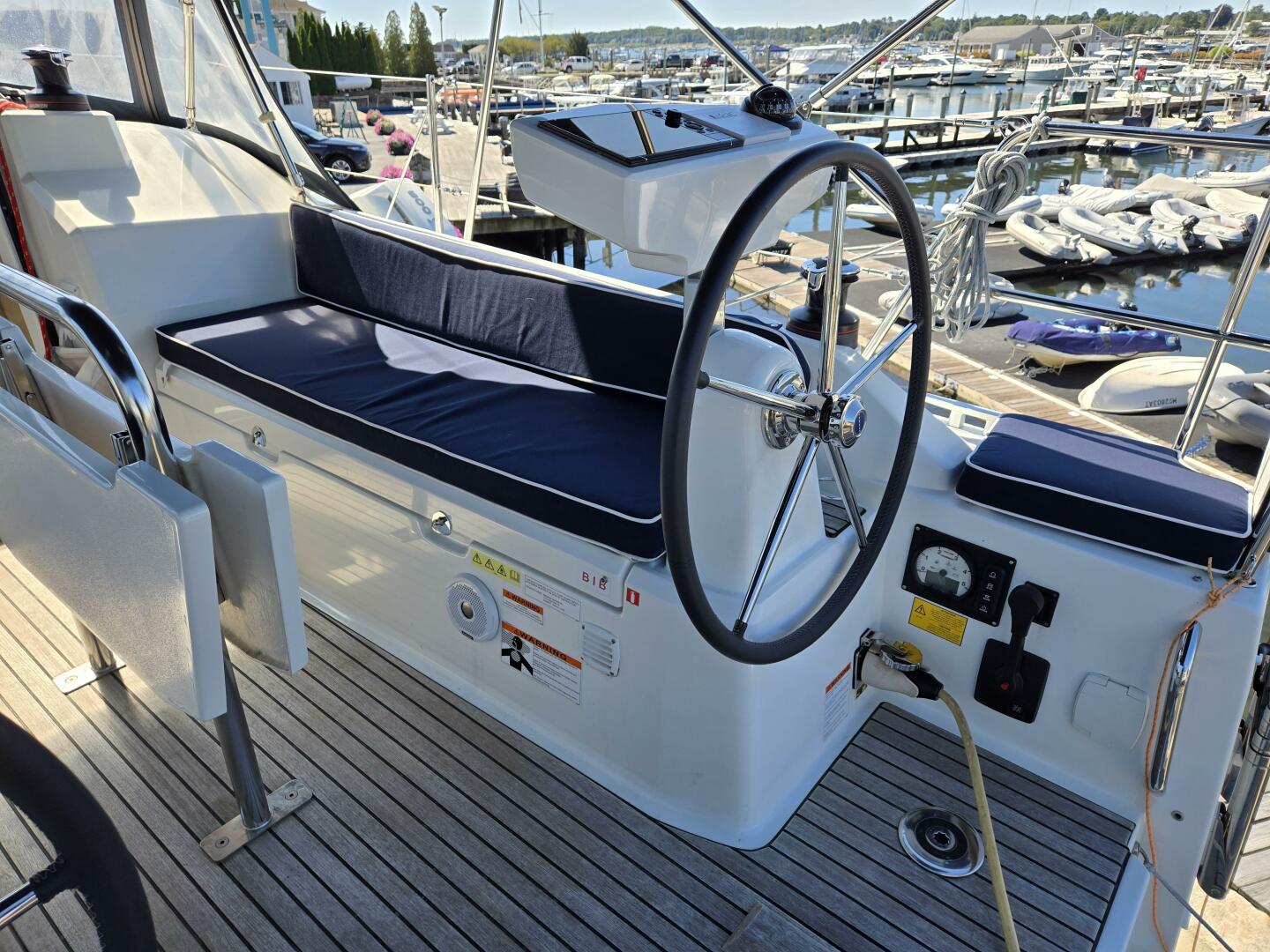 No Worries 30ft Beneteau Yacht For Sale