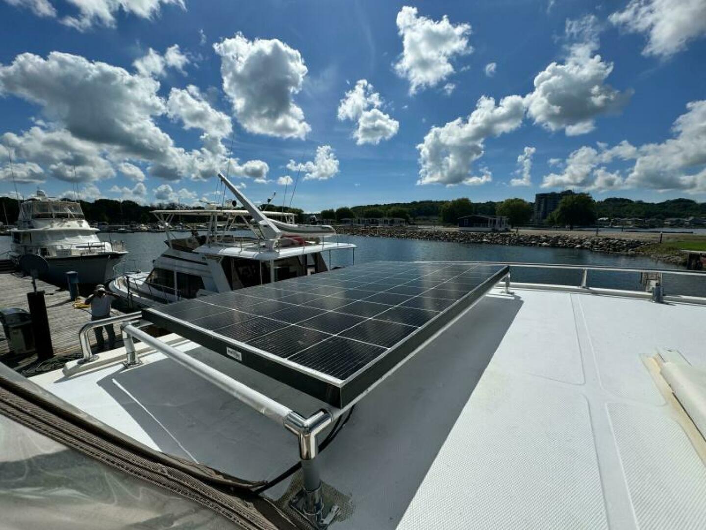 47ft Marine Trader Yacht For Sale