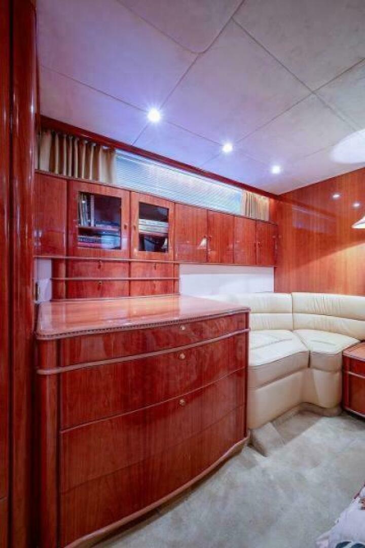 OCTOBER PRINCESS 72ft Viking Sport Cruisers Yacht For Sale