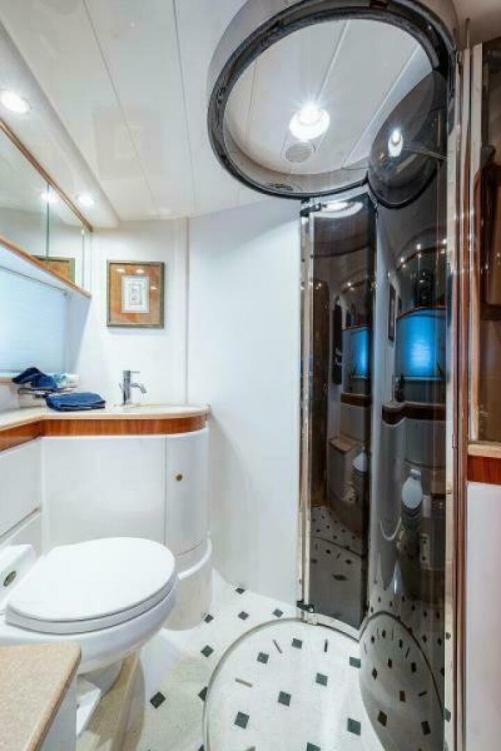 OCTOBER PRINCESS 72ft Viking Sport Cruisers Yacht For Sale