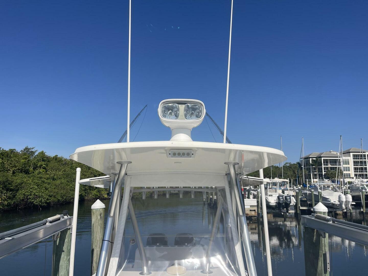 MOMSEA 34ft SeaVee Yacht For Sale