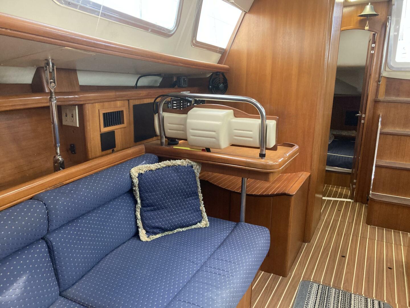Wind Dancer 42ft Hunter Yacht For Sale