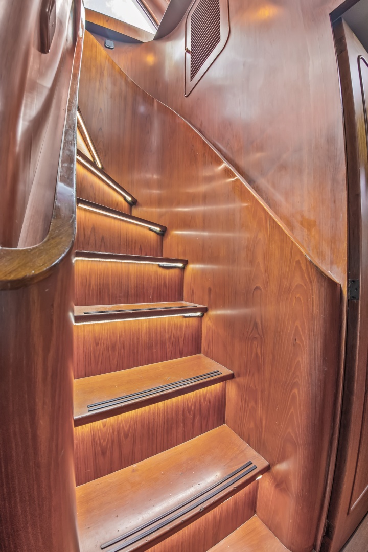 4 Umbrellas 78ft Jongert Yacht For Sale