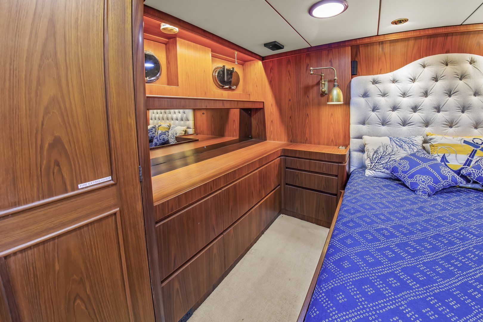 4 Umbrellas 78ft Jongert Yacht For Sale