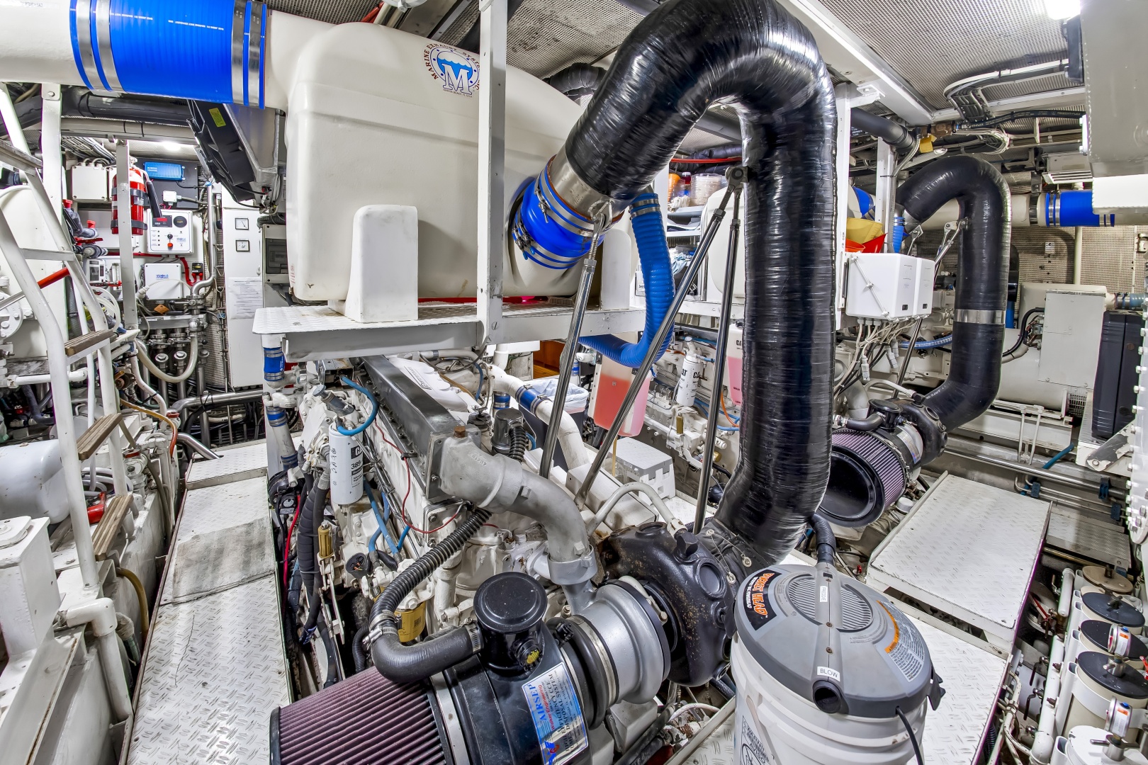 4 Umbrellas 78ft Jongert Yacht For Sale