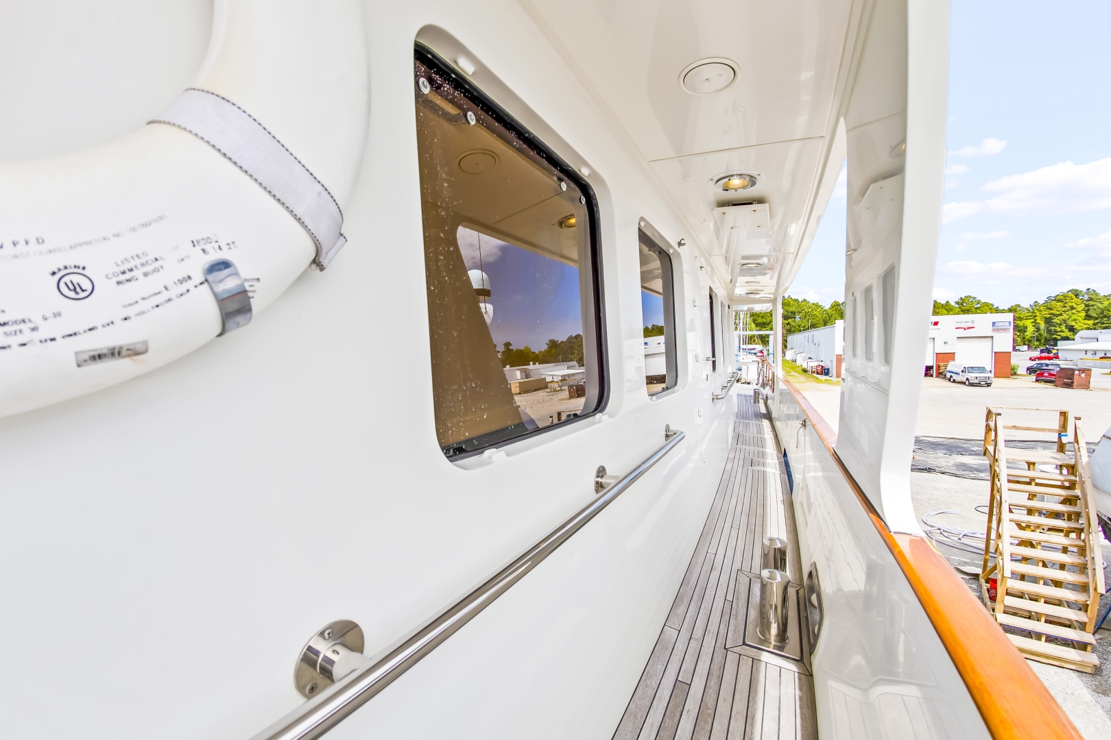 4 Umbrellas 78ft Jongert Yacht For Sale