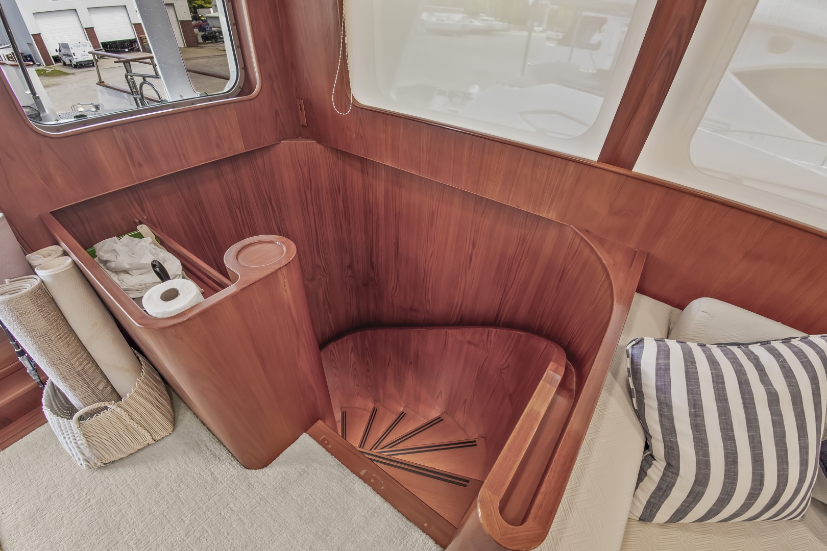 4 Umbrellas 78ft Jongert Yacht For Sale