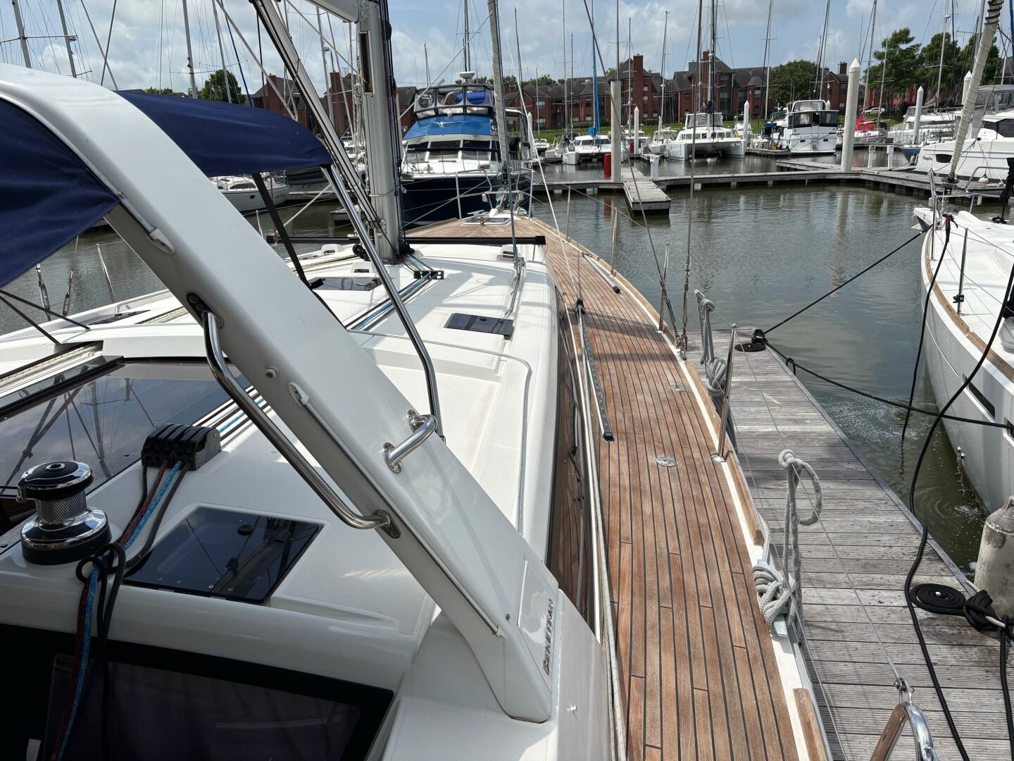 48ft Beneteau Yacht For Sale