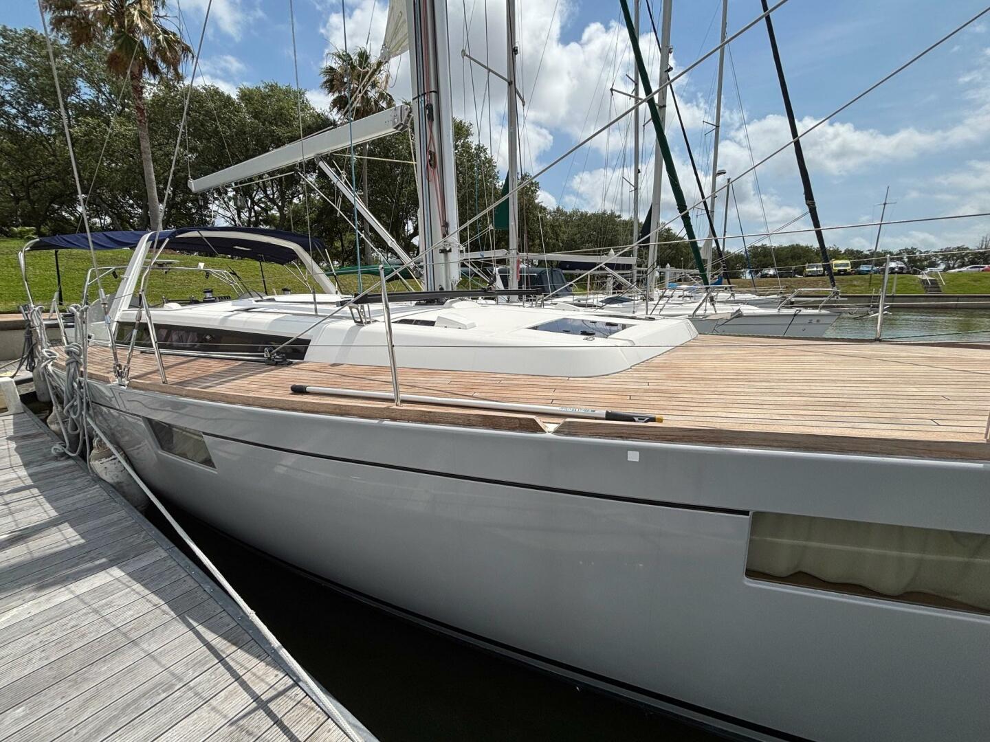 48ft Beneteau Yacht For Sale