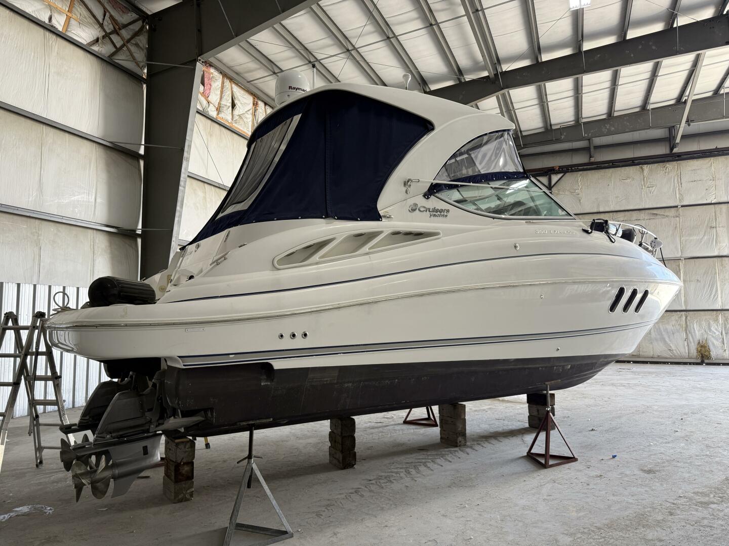 35ft Cruisers Yachts Yacht For Sale