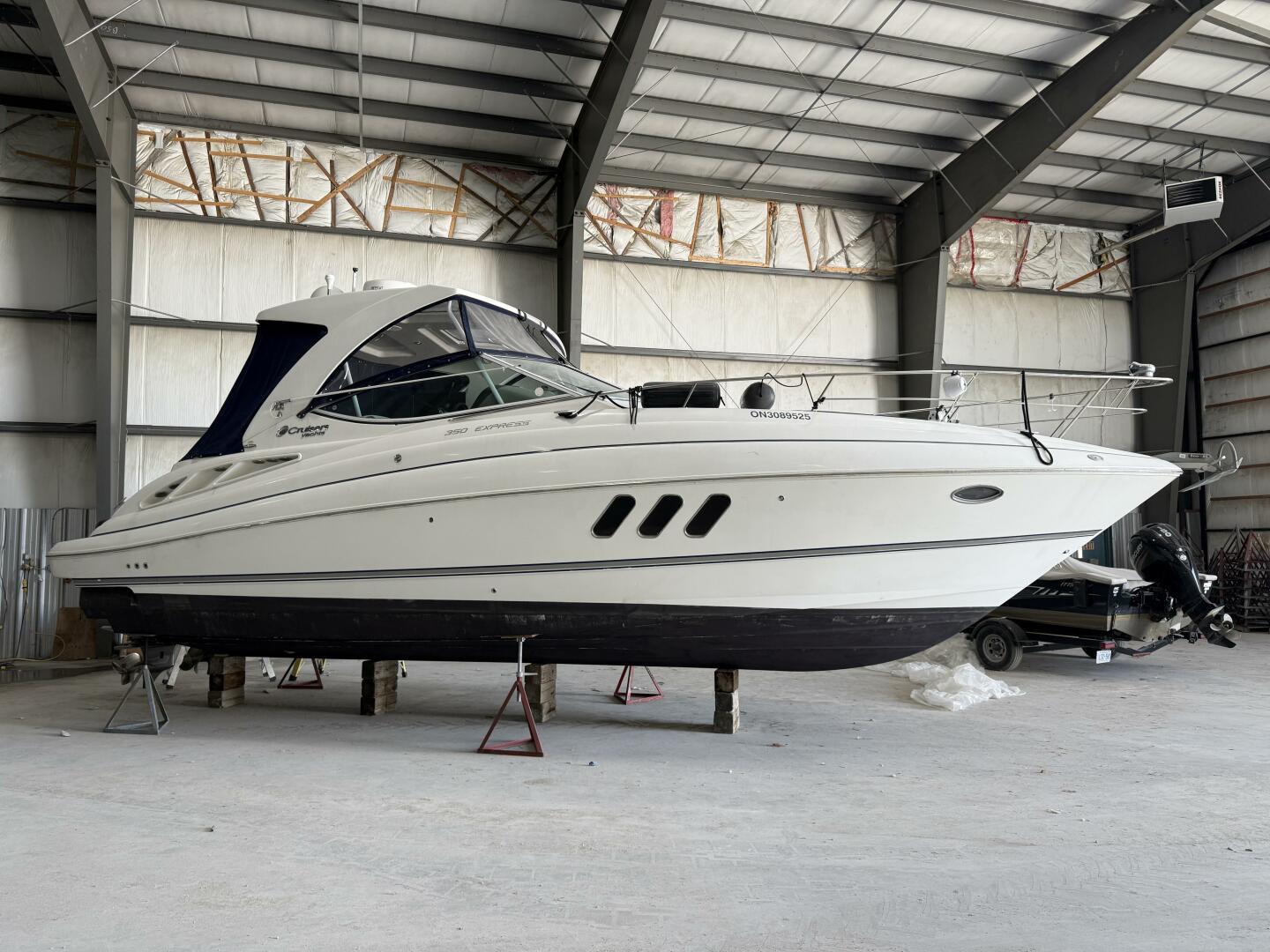 35ft Cruisers Yachts Yacht For Sale