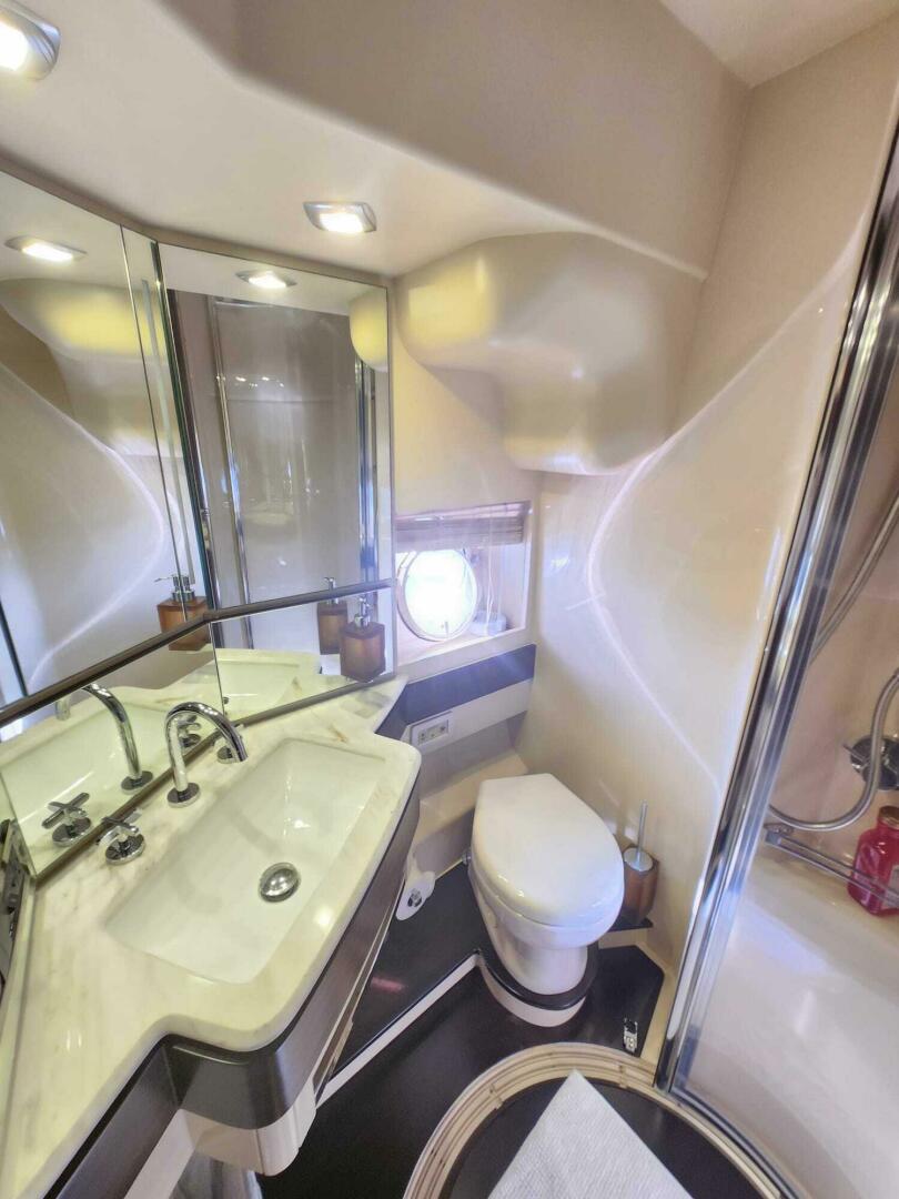 70ft Azimut Yacht For Sale