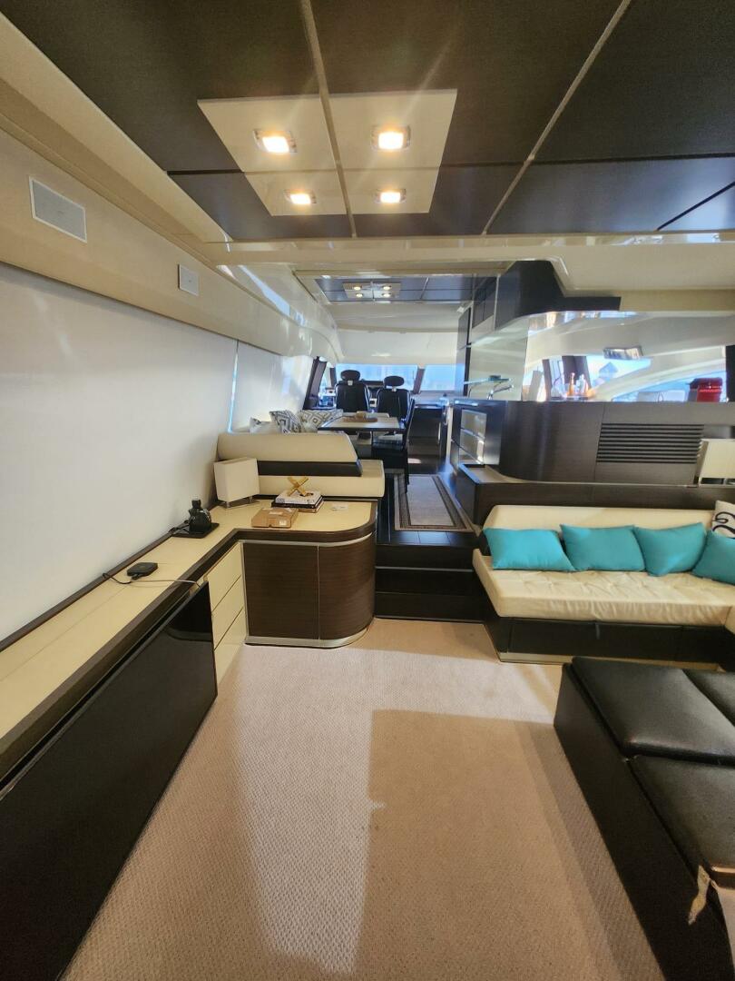 70ft Azimut Yacht For Sale