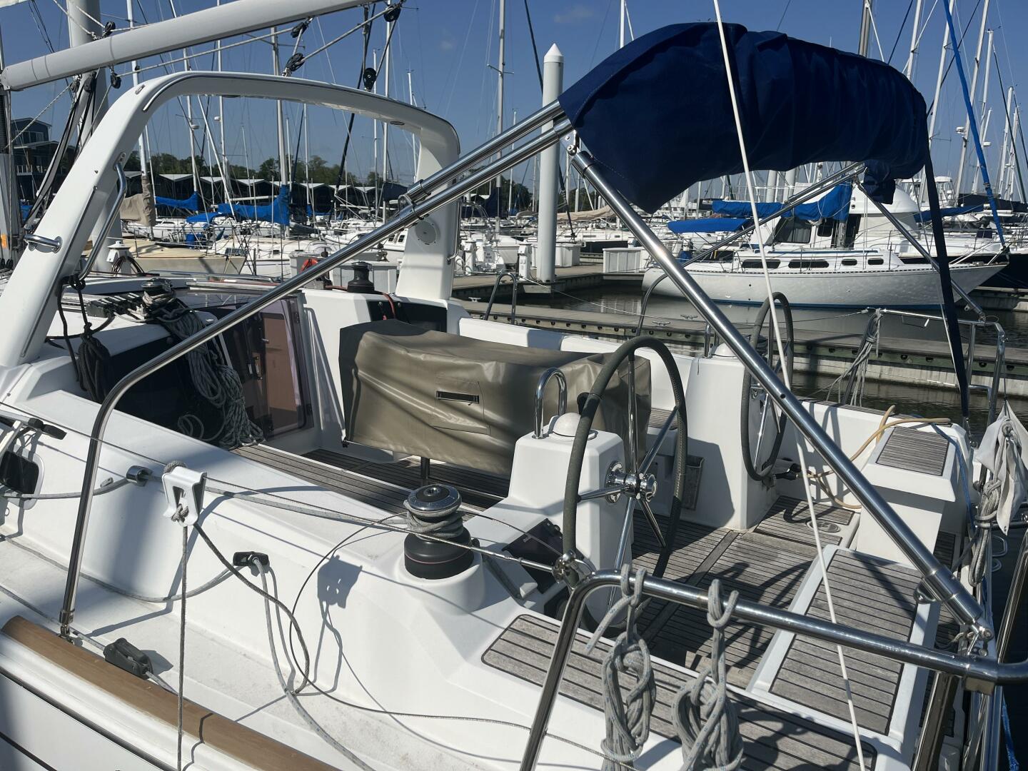 Lady Tiger 35ft Beneteau Yacht For Sale