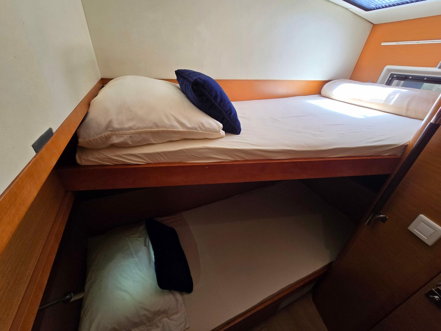 56ft Lagoon Yacht For Sale