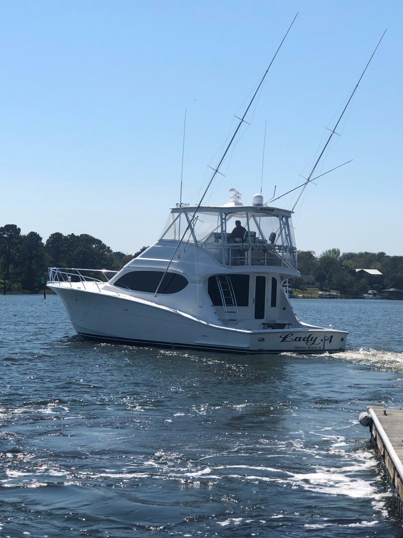 2008 54 Hatteras 54 Convertible Lady A Stern