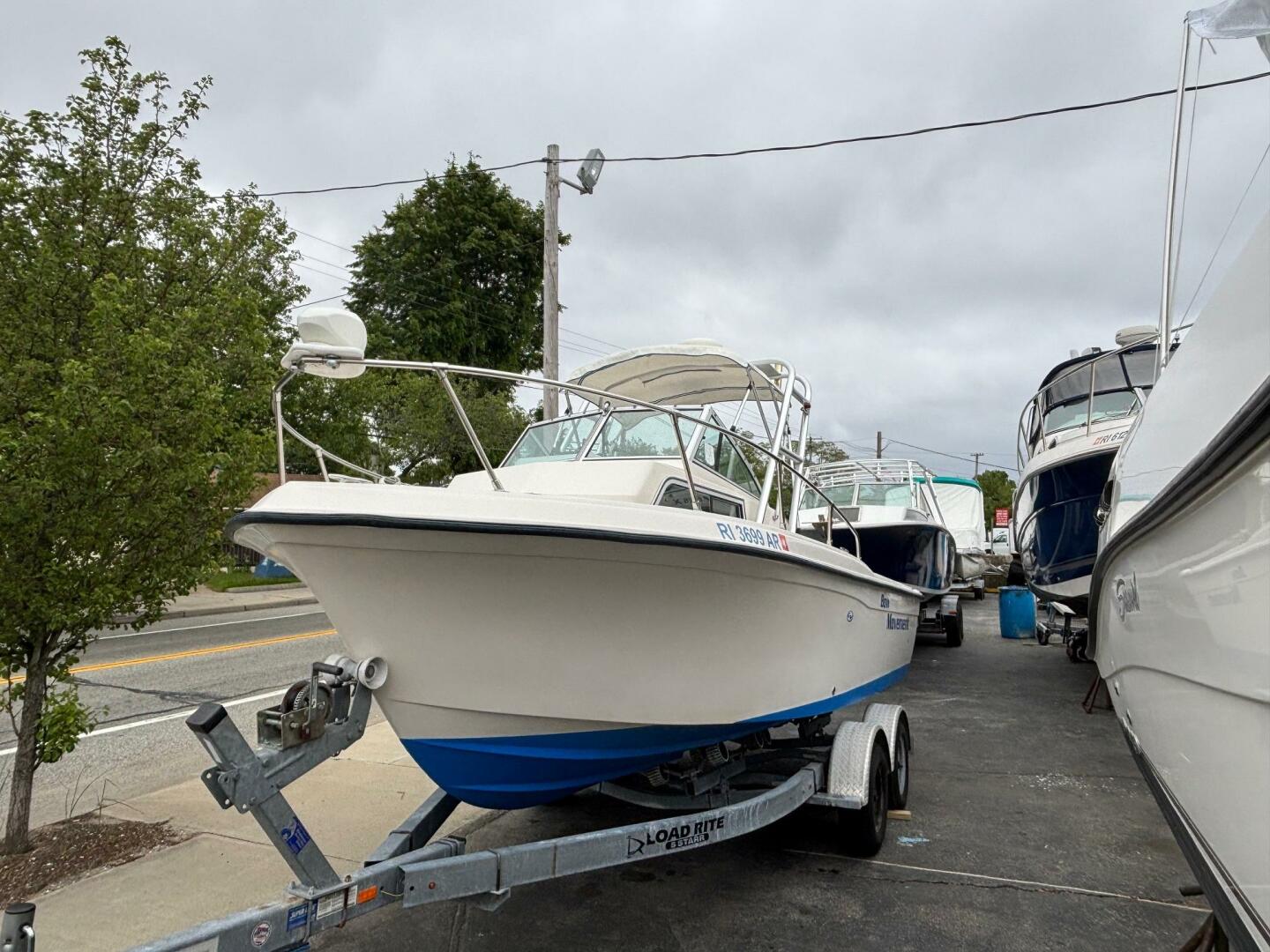 21ft Grady White Yacht For Sale