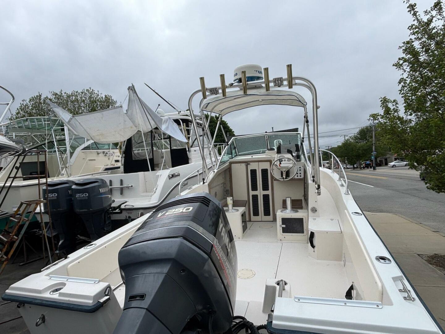 21ft Grady White Yacht For Sale