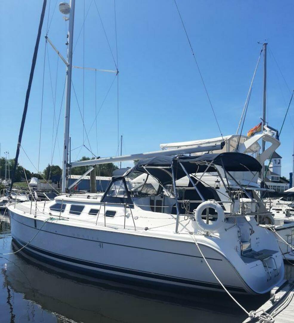 41ft Hunter Yacht For Sale