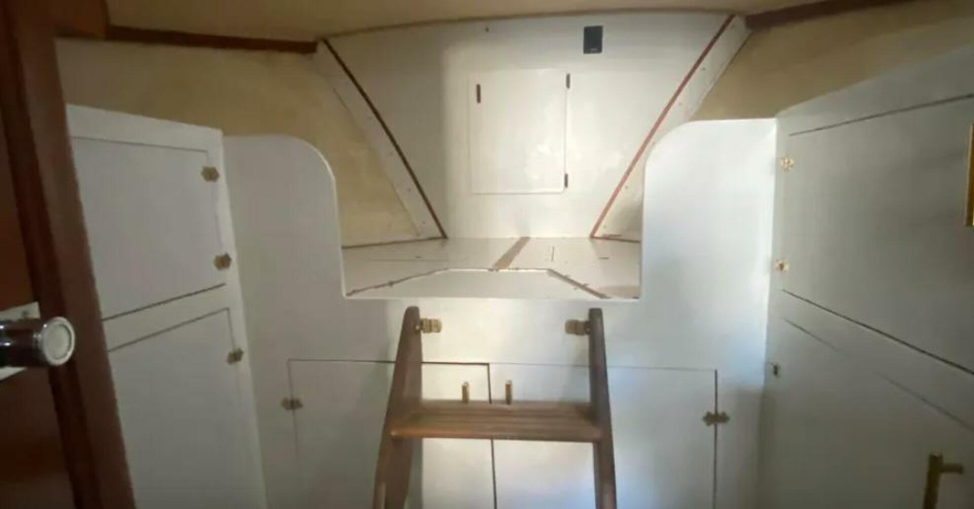 Slow Poke 29ft Prairie Boat Works Yacht For Sale