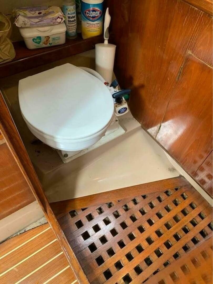 42ft Beneteau Yacht For Sale
