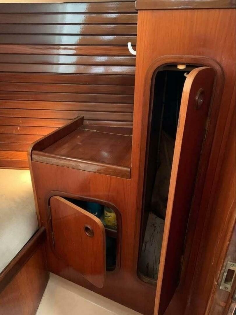 1984 Beneteau First 42