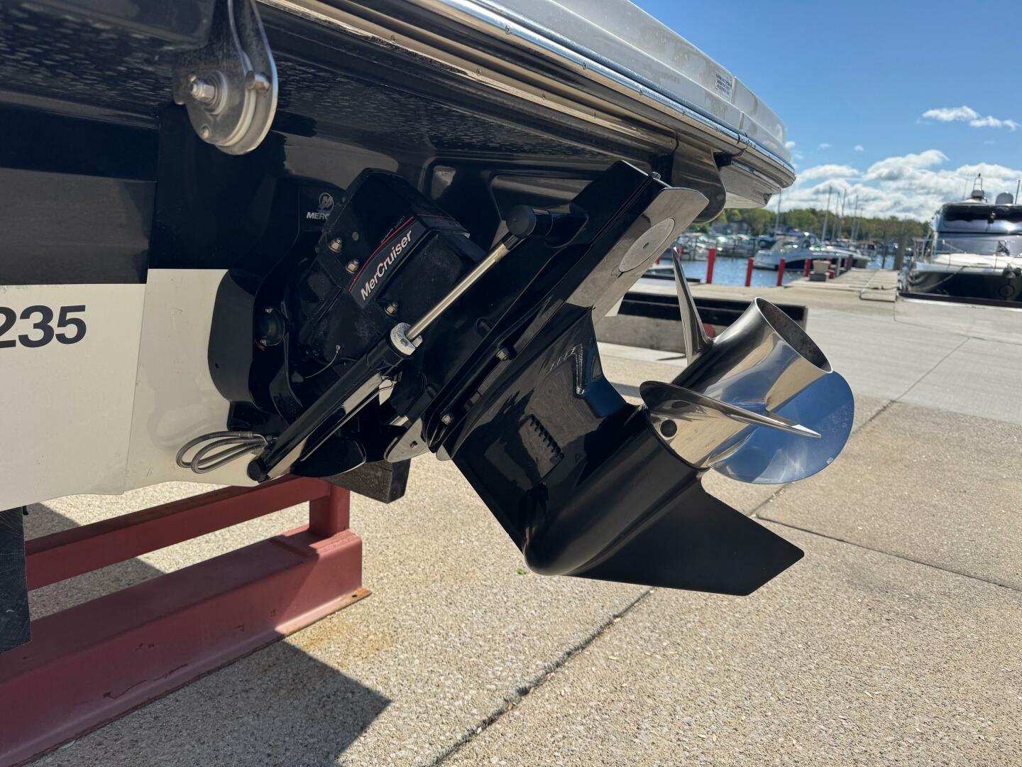 23ft Sea Ray Yacht For Sale