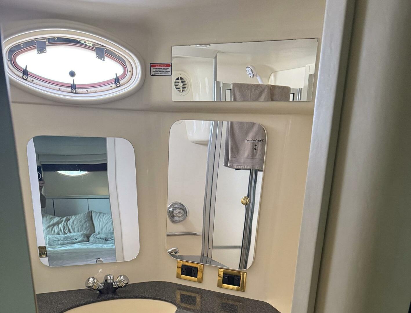 Wanderlust 37ft Sea Ray Yacht For Sale