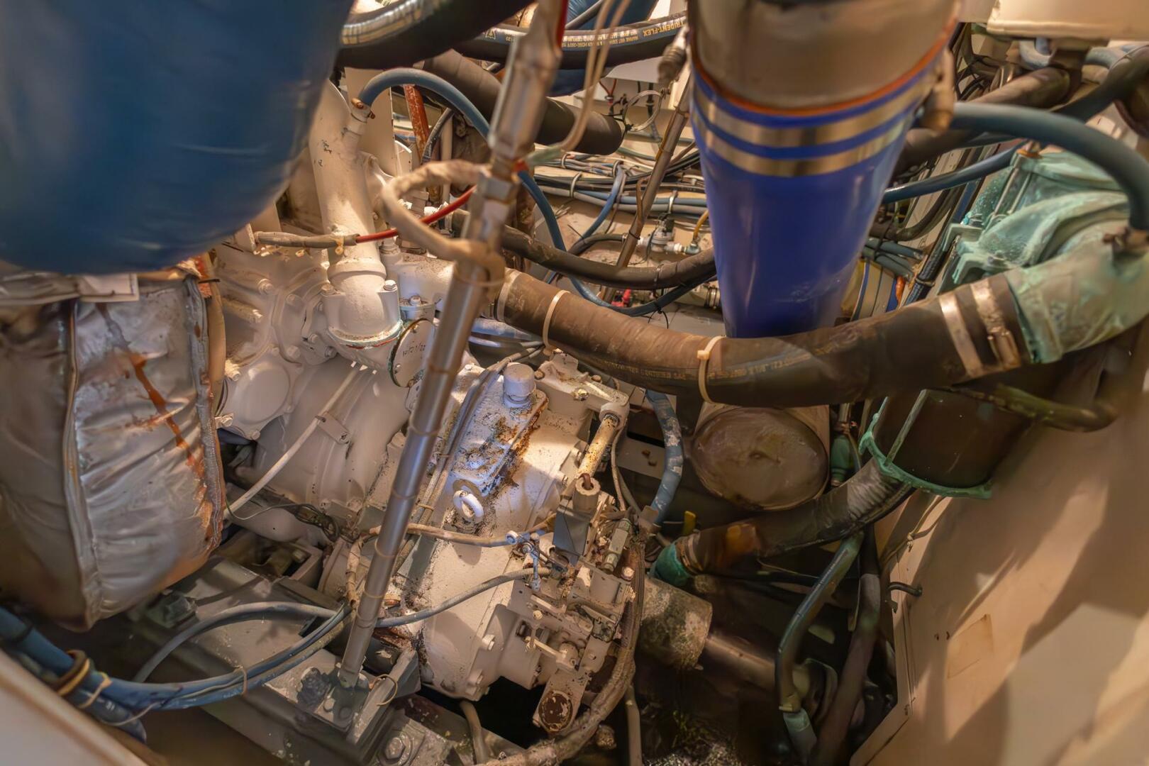 70ft Hatteras Yacht For Sale 70ft Hatteras Yacht For Sale