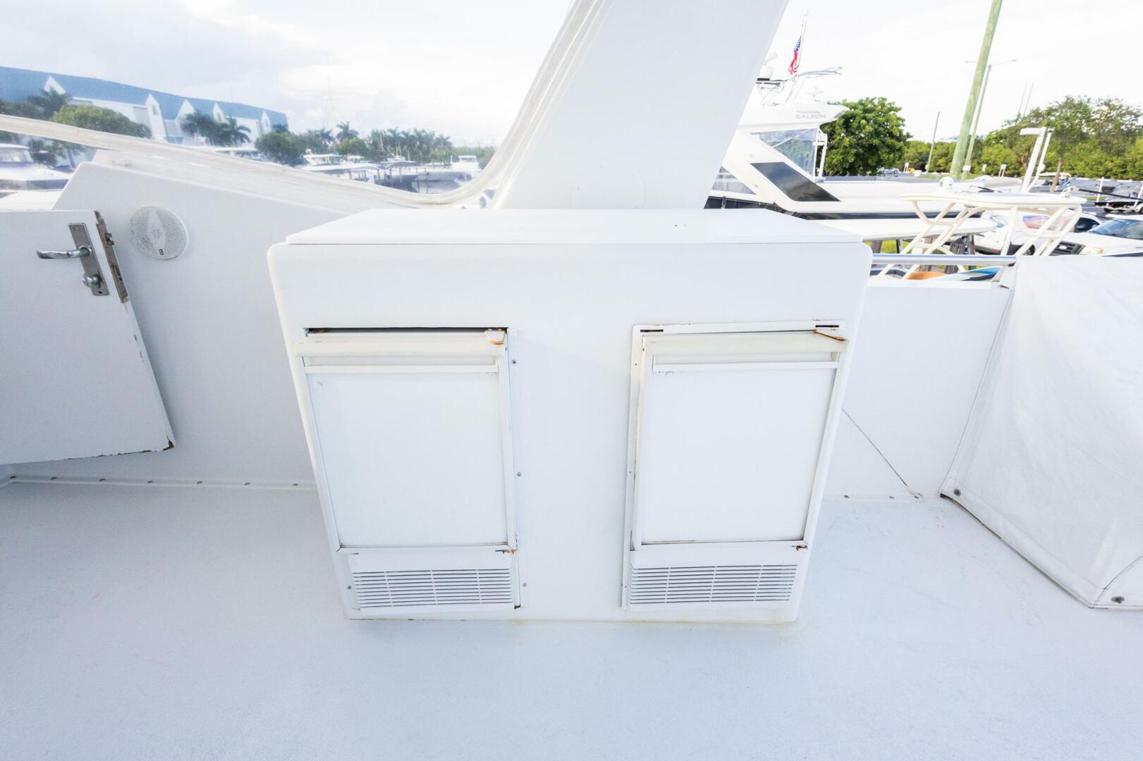 JUNKANOO 70ft Hatteras Yacht For Sale